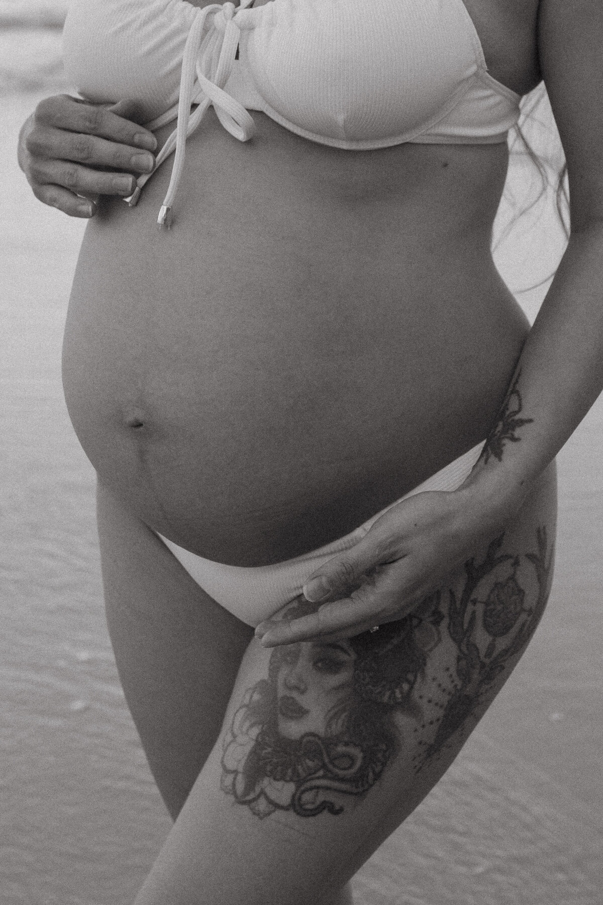 Best Gold Coast Photographer - Burleigh BEach Maternity Photoshoot- Maternity Photoshoot- Motherhood Photographer_