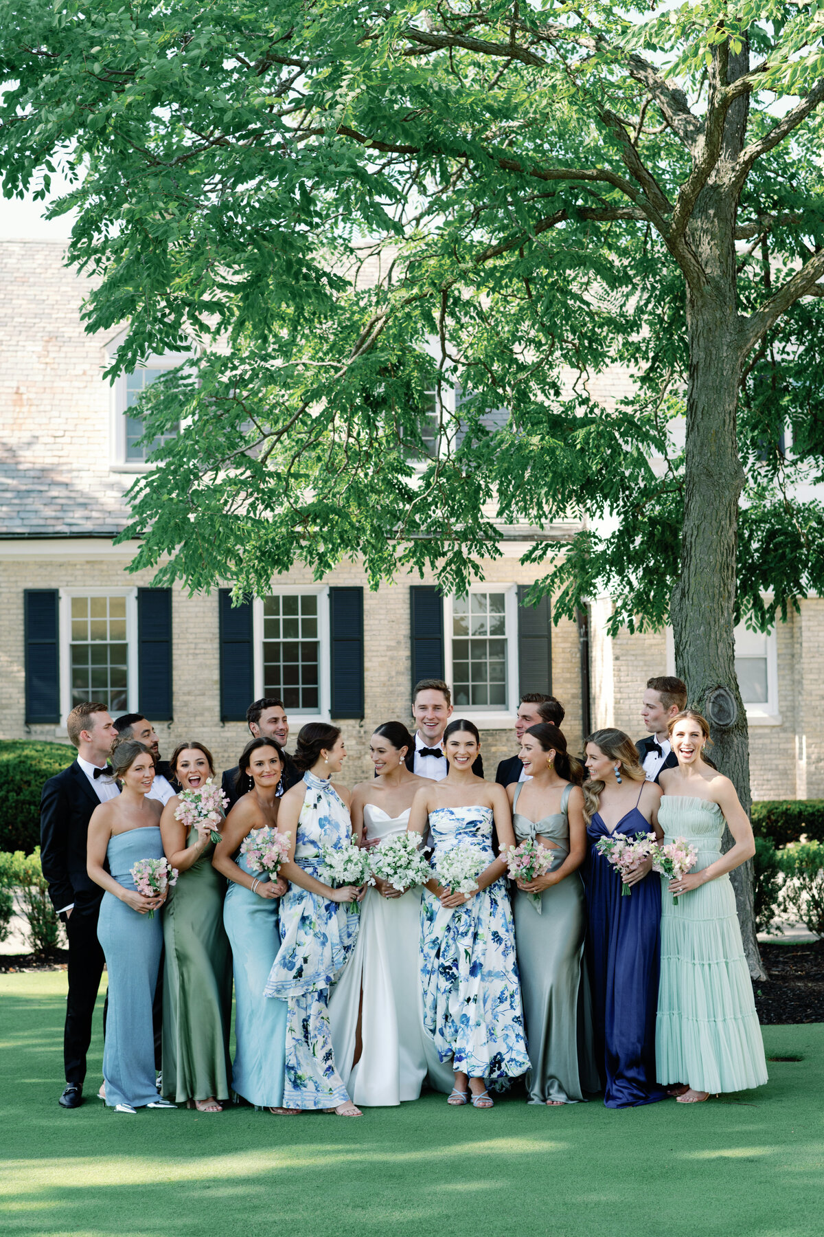 Milwaukee Country Club Wedding on the Golf Course_8