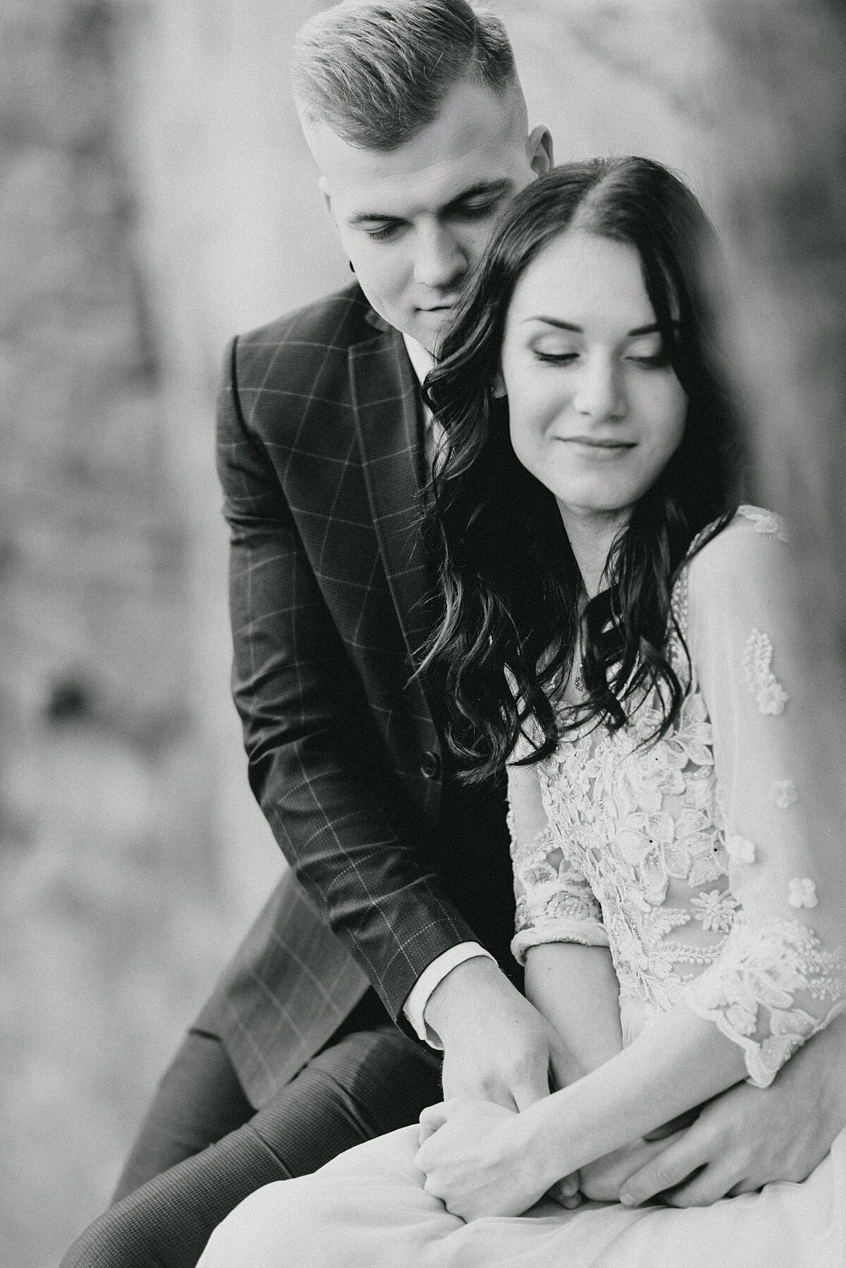 Orlando based Wedding and engagement photo studio