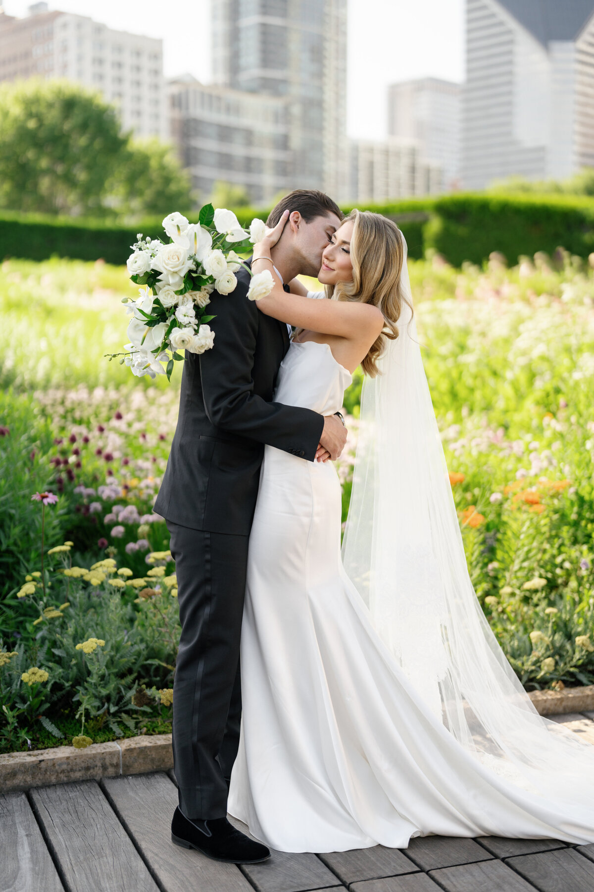 Aspen-Avenue-Chicago-Wedding-Photographer-Chicago-Athletic-Association-Simplicitee-XO-Design-Co-St-Mary-of-the-Angels-Church-Anomalie-Beauty-Timeless-Vogue-95