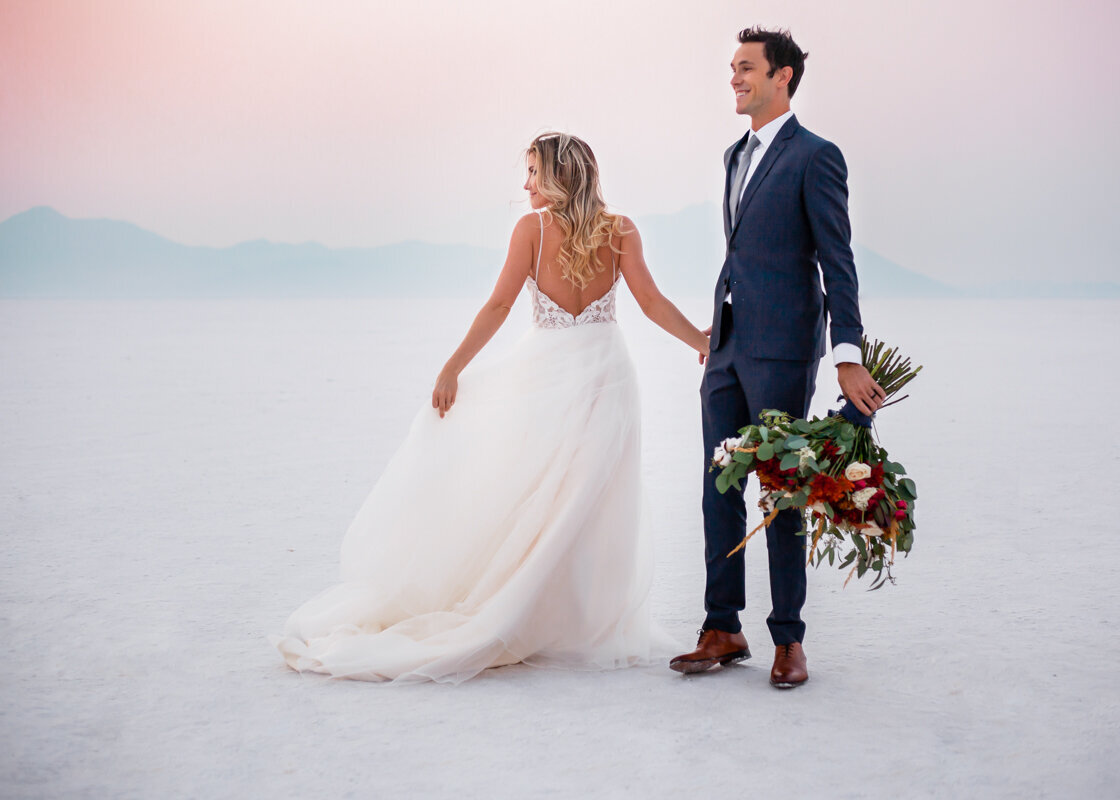 180830_Jenn&BenBridals_BonnevilleSaltFlatsUtah_AnjaJensenPhotography_001-188