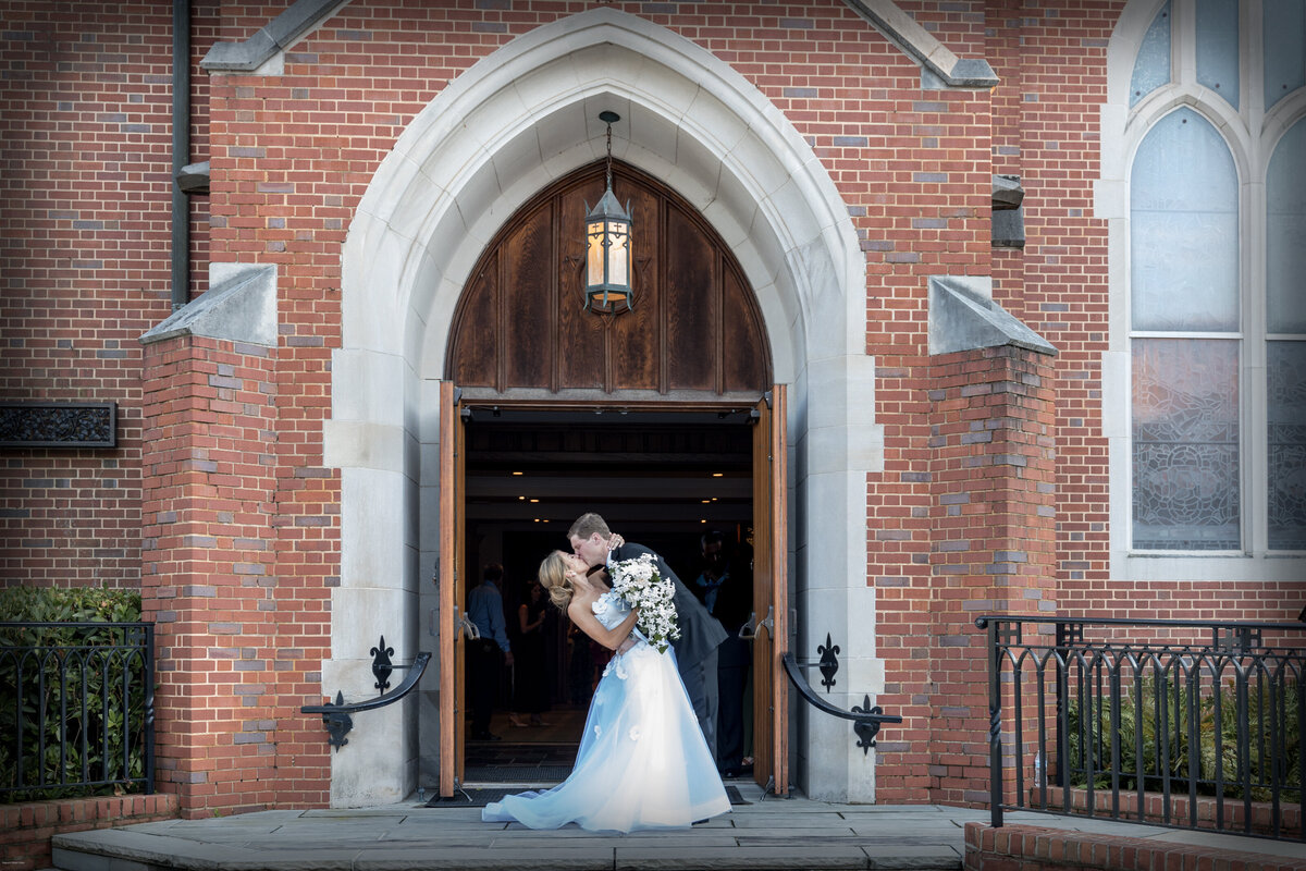 peachtree-golf-club-wedding-church-exit