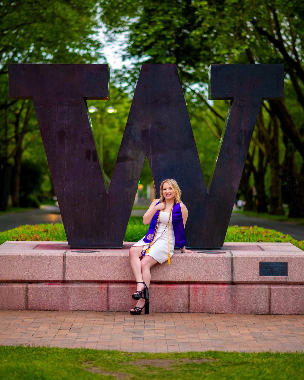 insta_king_county_senior_photographer_mikayla_arsenian_photography_unviersity_of_washington-5017