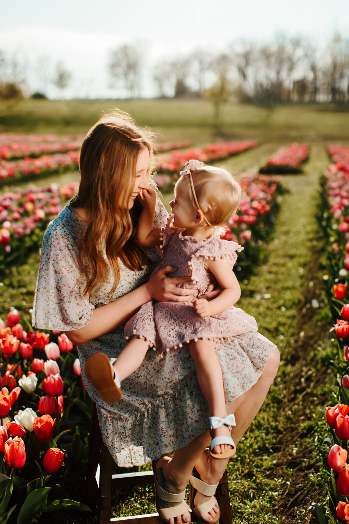 NWA family photographer, Northwest Arkansas best family photography, family portraits near me, professional family photos, family photography packages