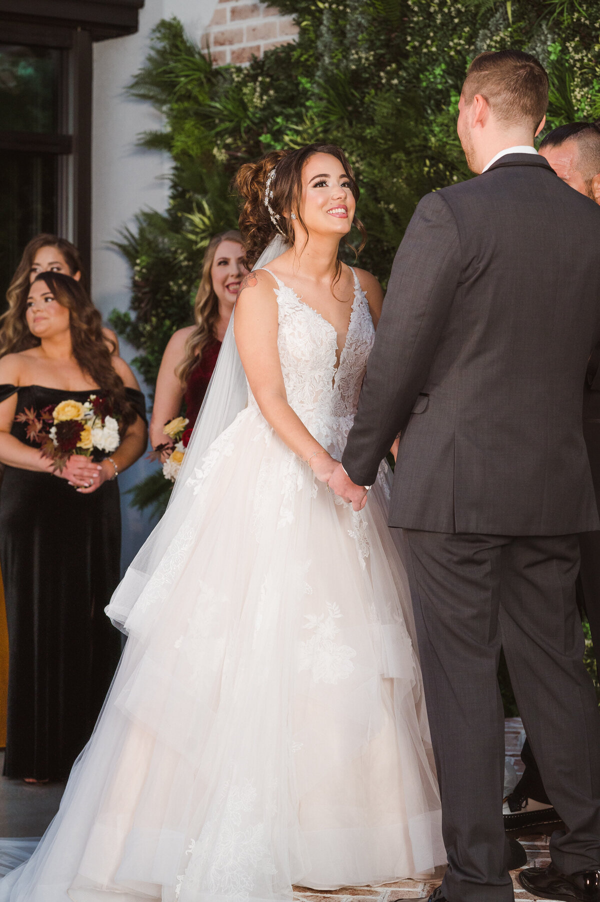 whimsical-wedding-photographer-nj-by-suess-moments-at-the-perona-farms-refinery