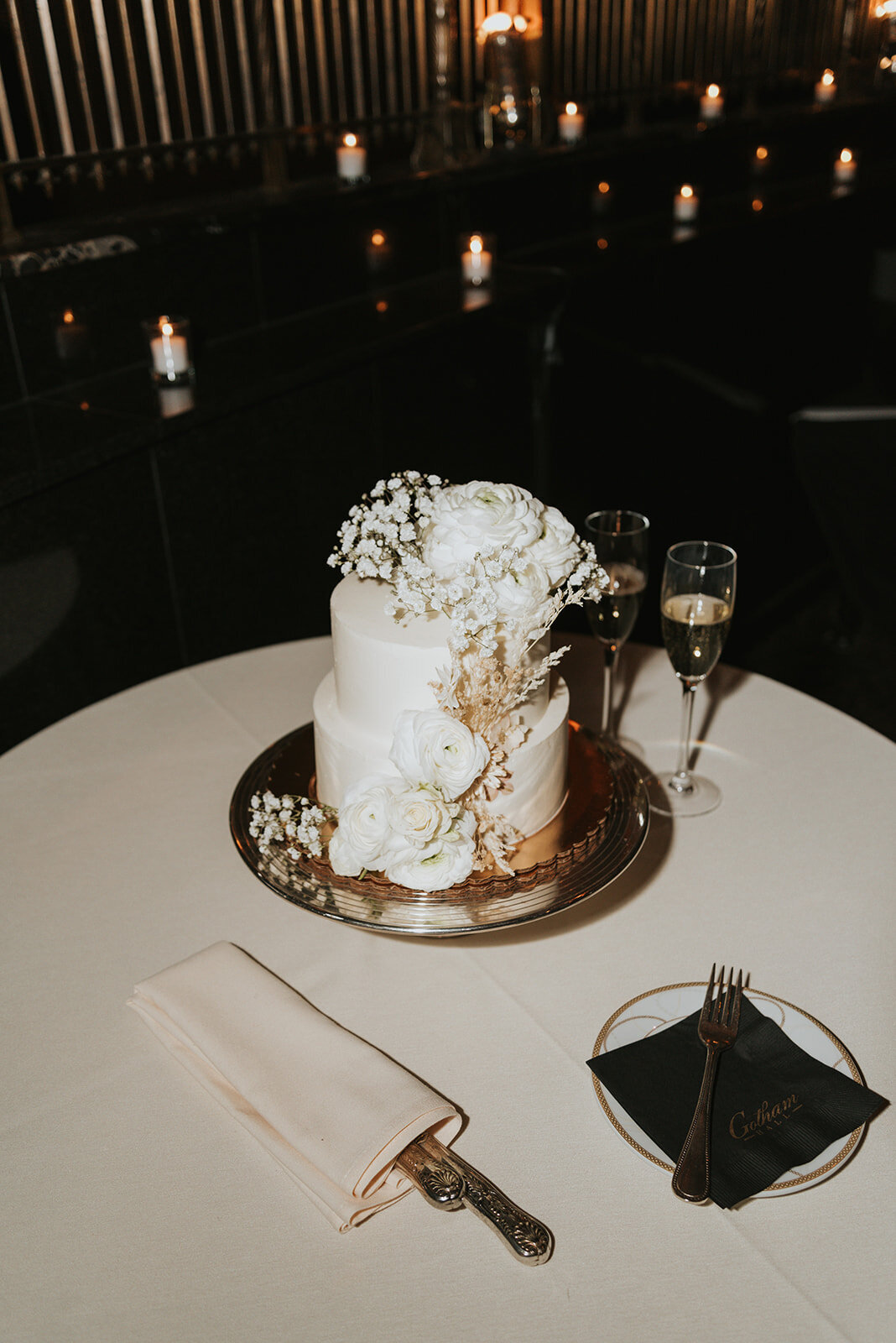 CORRIE-ZACH-NYC-WINTER-WEDDING-AT-GOTHAM-HALL_PHOTOS_BY_MARIA_B_LUNG_0859