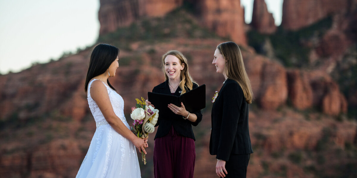 sedona weddings photography by Terri Attridge