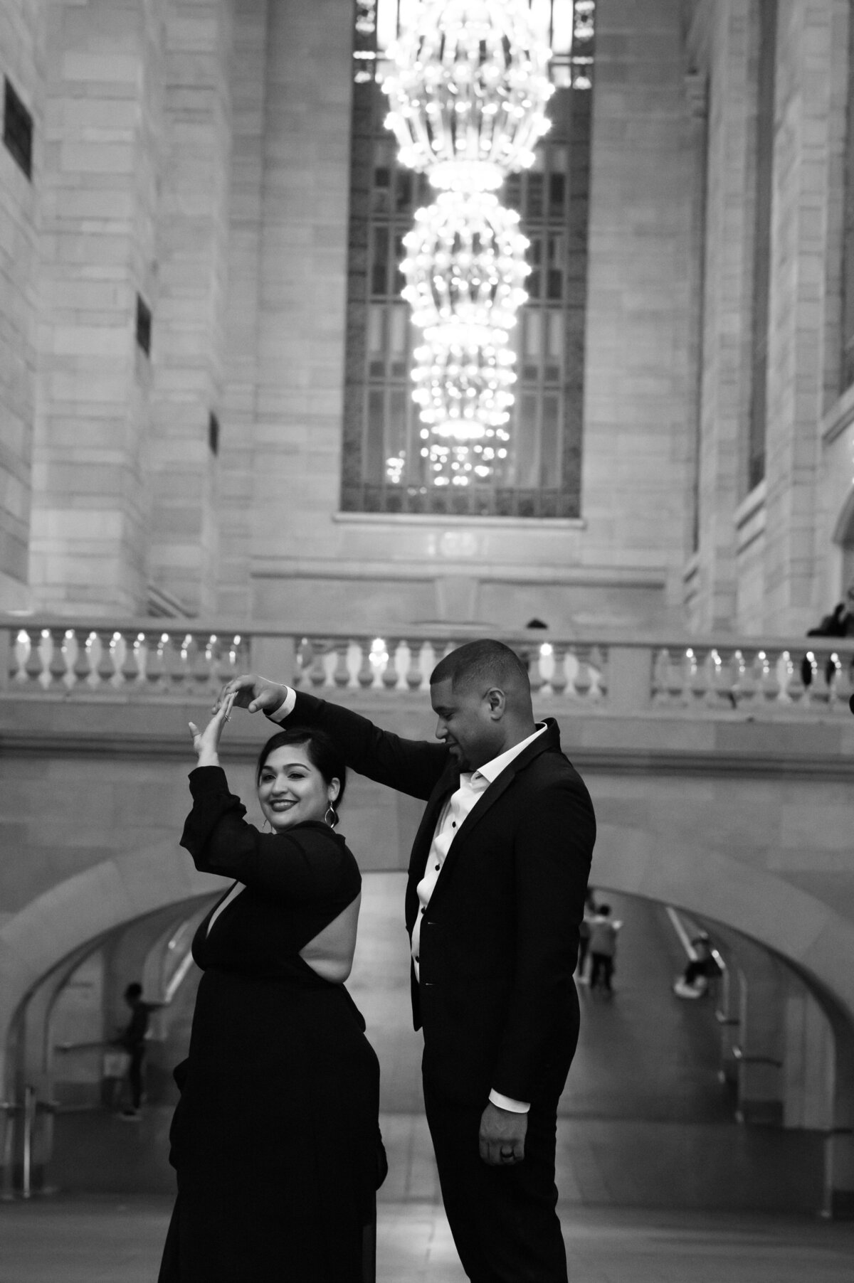 Stacey & Raul - Engagement pictures  bw