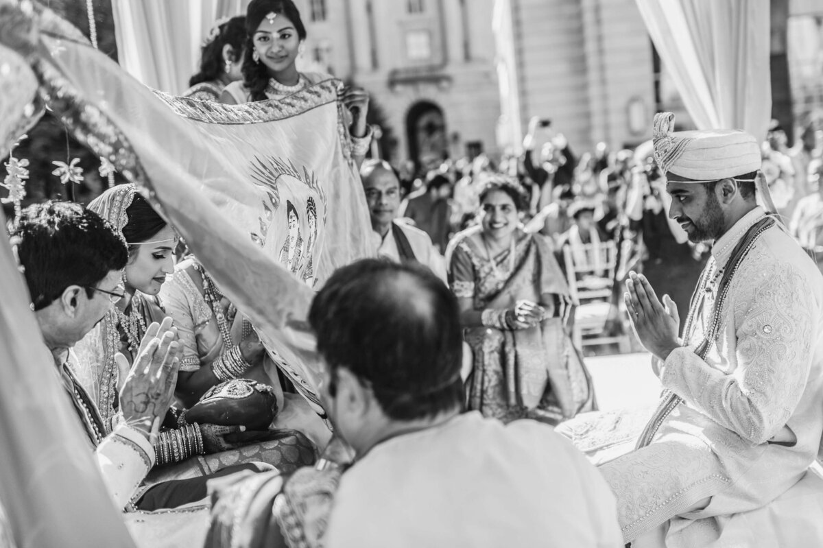 indian wedding andrew mellon auditorium dc l hewitt photography (160)