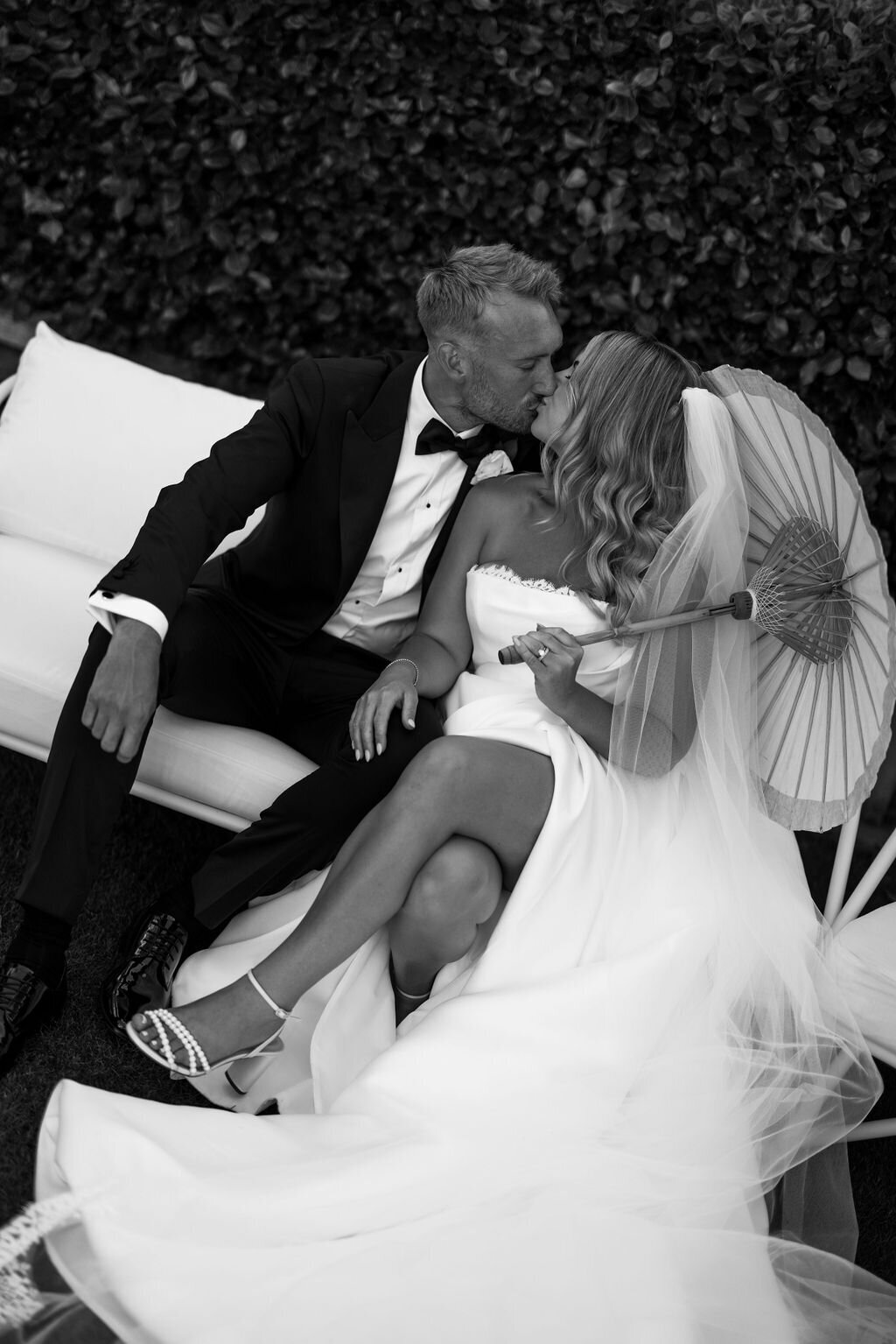 blackandwhitephotoofbrideandgroominnewzealand