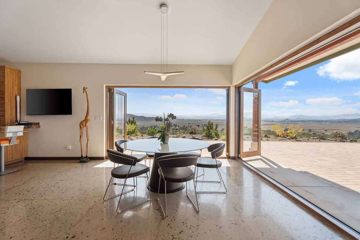 Ramona-San-Diego-Real-Estate-Photography-Meg-Bogart-Closing-Photos-6
