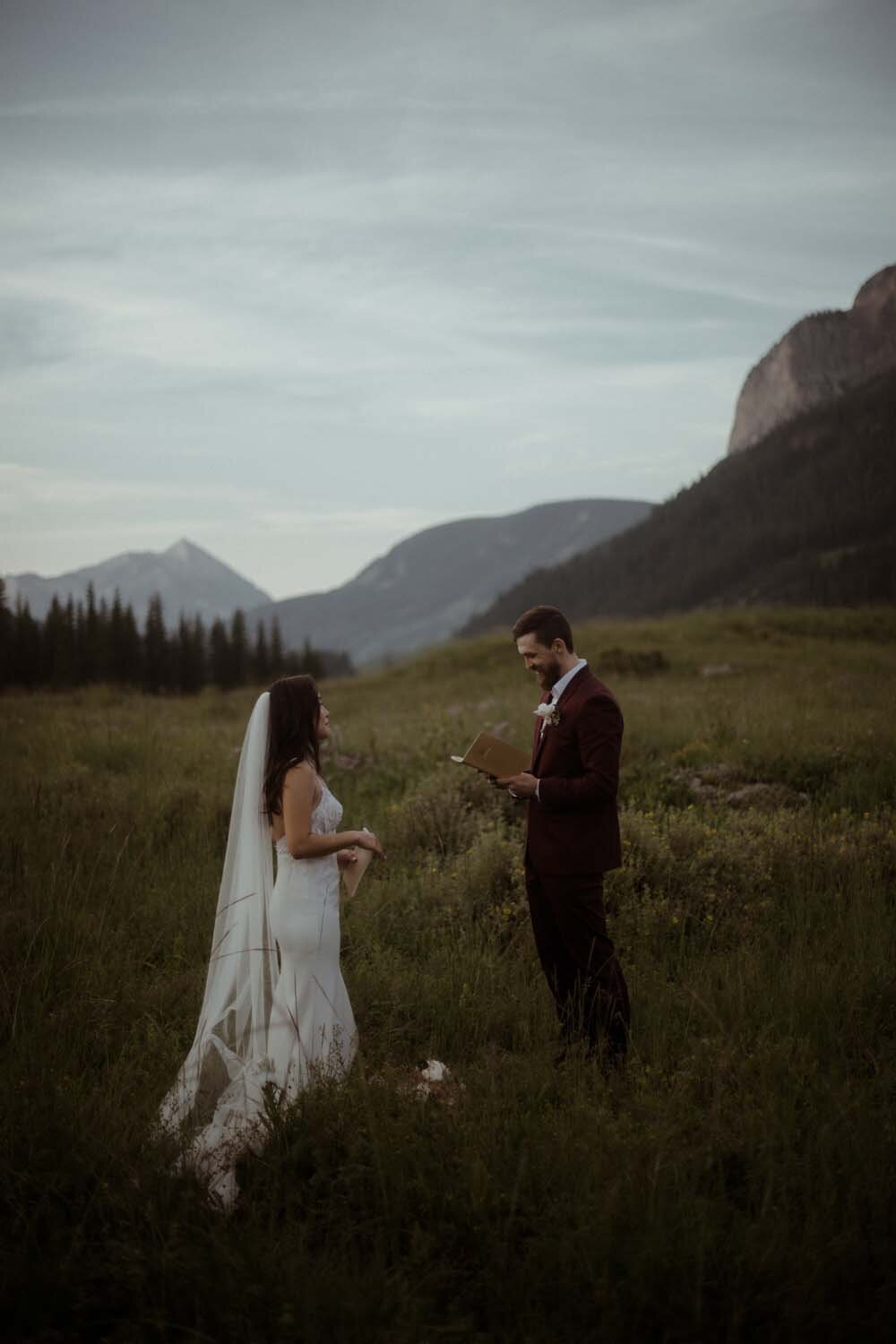 Joanne_Chris_Ceremony_KiKiCreates-6