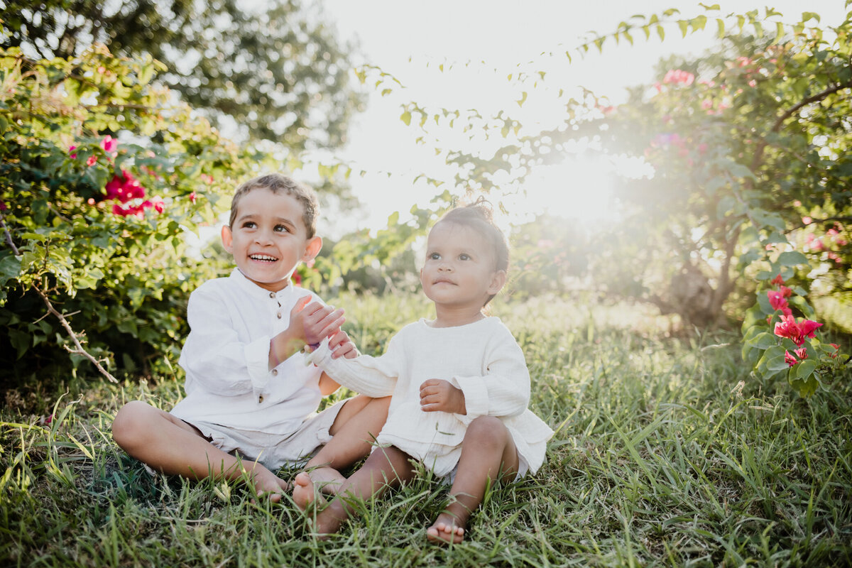 Michelle Guzinski, Wedding and Lifestyle Photographer, South Africa, East London, Photography, Wedding and Lifestyle Photographer, Family Photographer East London, Family Photographer South Africa, Creative Family Photography,  Family Session, flowers and family, family in a field, Lazarus Family Session