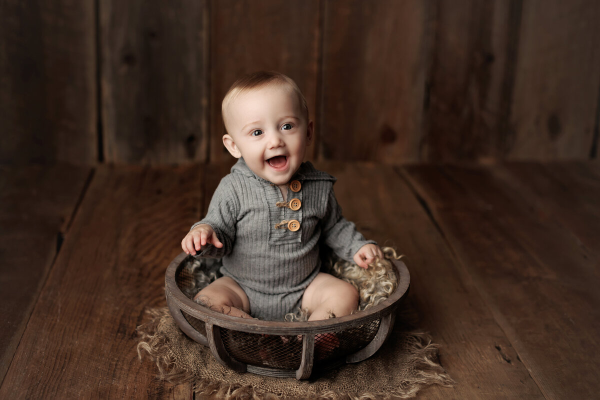 Canton-Michigan-Baby-Photographer