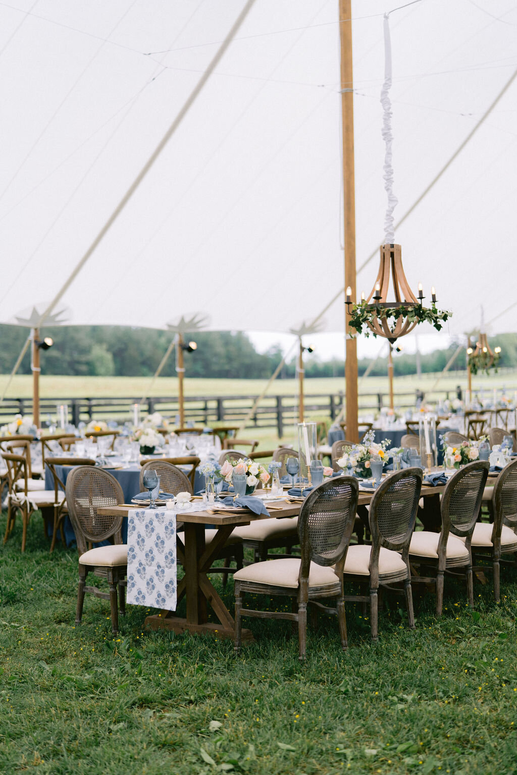 NikkiSanterre_EastCoastPrivateEstateWeddingPhotographer_Caroline&Ben-117