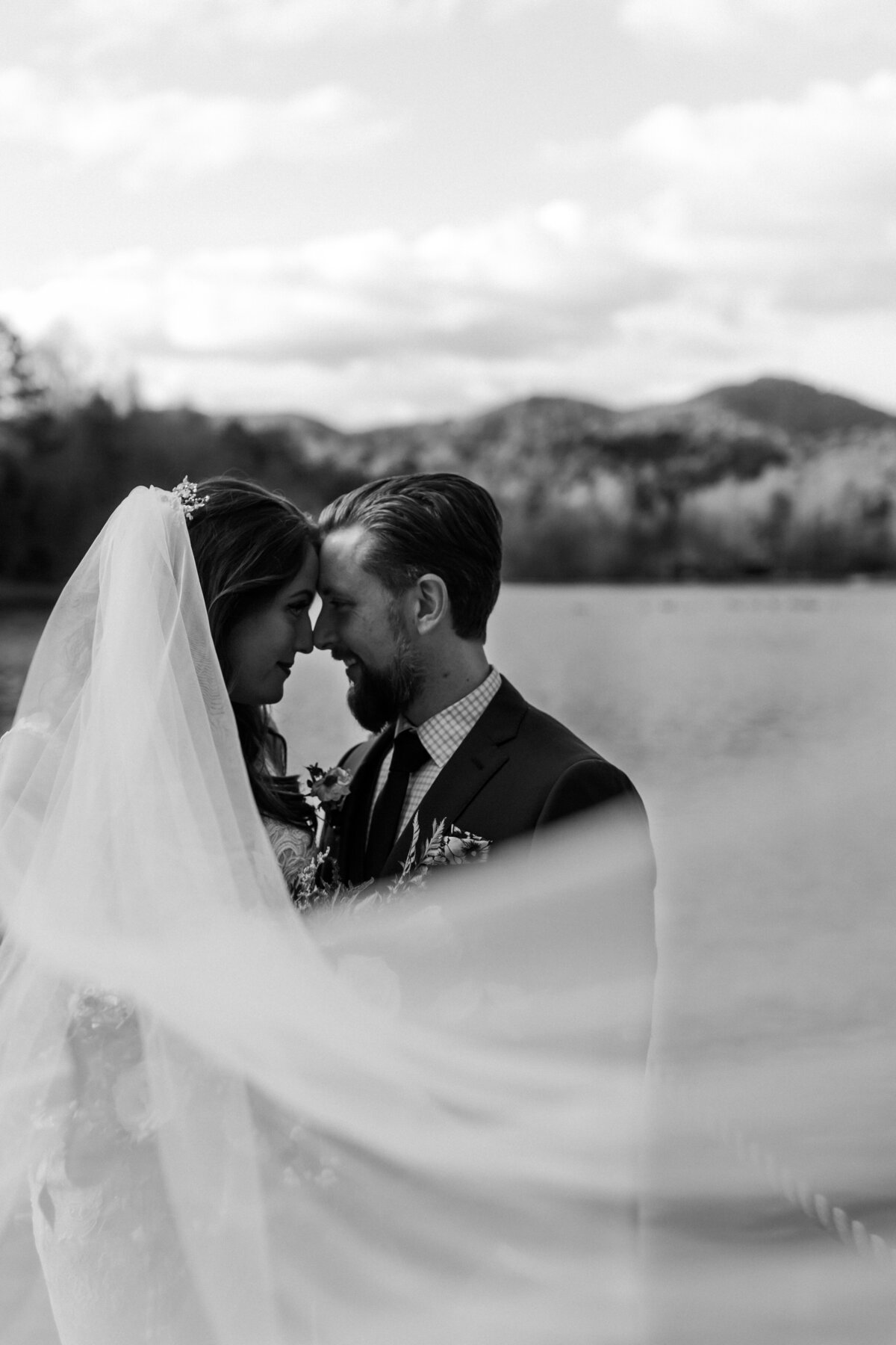 romantic-lakeside-elopement-Ellijay-Georgia-Kevin-and-Megan-531