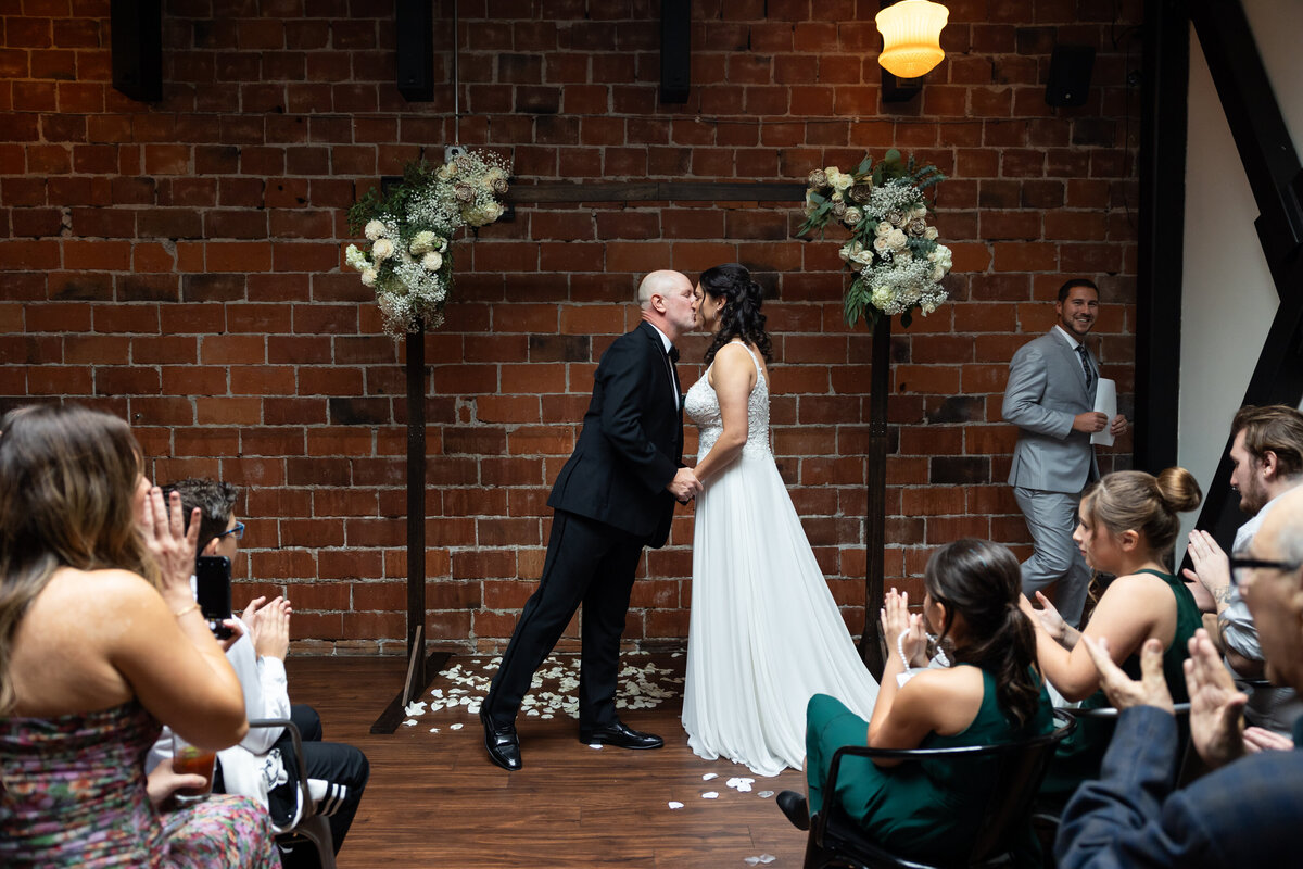 Seattle-Wedding-Photographer-Indoor venue-Cathedral downtown Seattle-018
