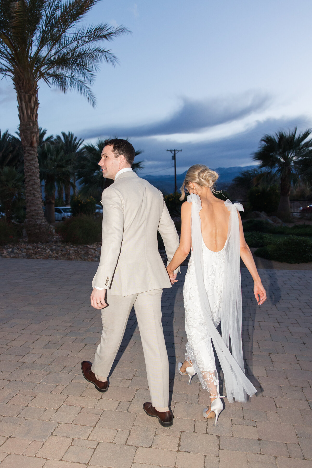 The Estate at Via Las Palmas Palm Springs Light and airy spring wedding southern california wedding venue luxury photography-320
