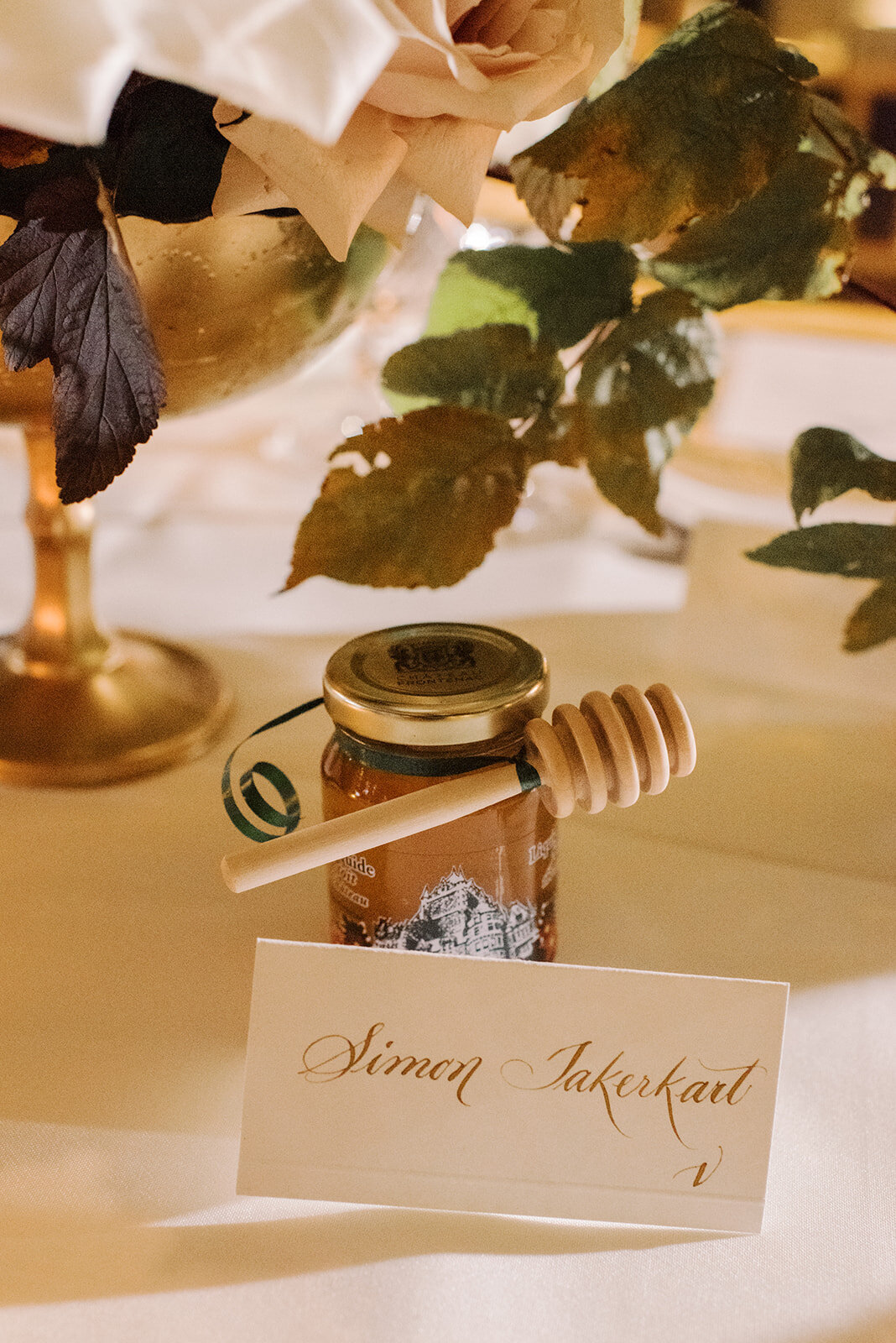 minted-photography-okanagan-kelowna-destination-wedding-photographer-rick-maria-wedding-fairmont-chateau-frontenac-quebec-72