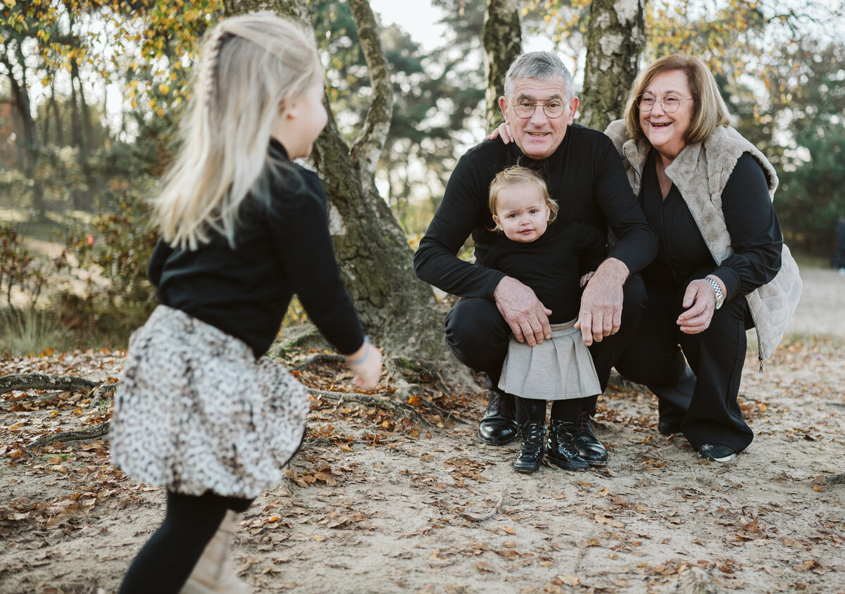 Marianne Bal Photography Familyshoot Lizzy van Son Zandverstuiving Rosmalen-18