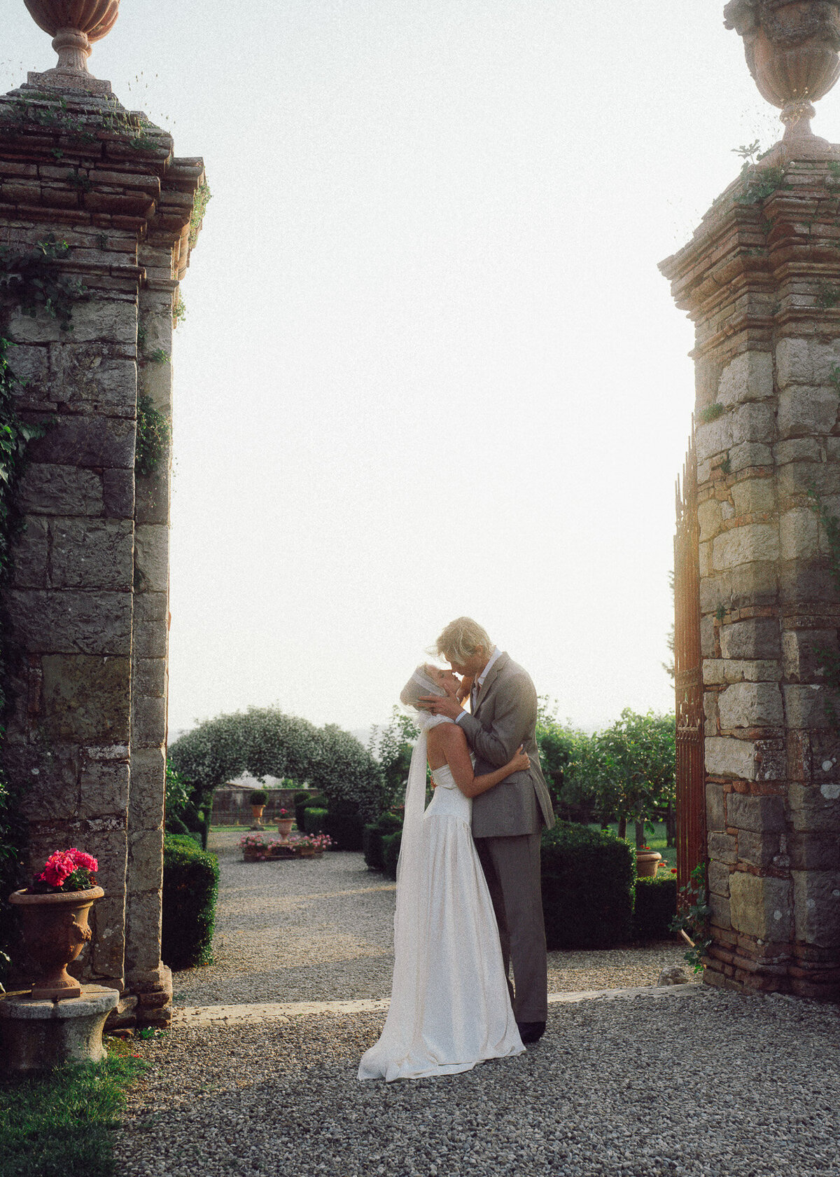 47. villa-di-geggiano-tuscany-destination-wedding-33