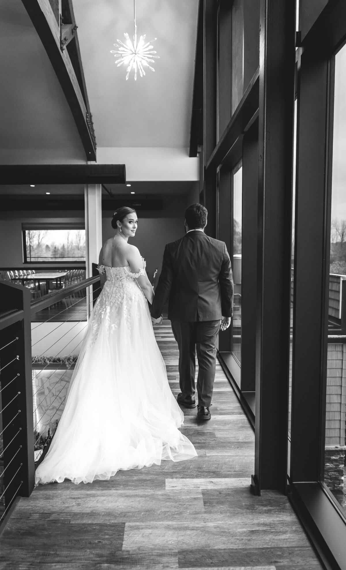Buffalo, NY Rochester, NY and WNY wedding and engagement photographer. Jessica Stewart Photograpy The Sterling Clarence NY The Timberlodge Clarence NY Weddings