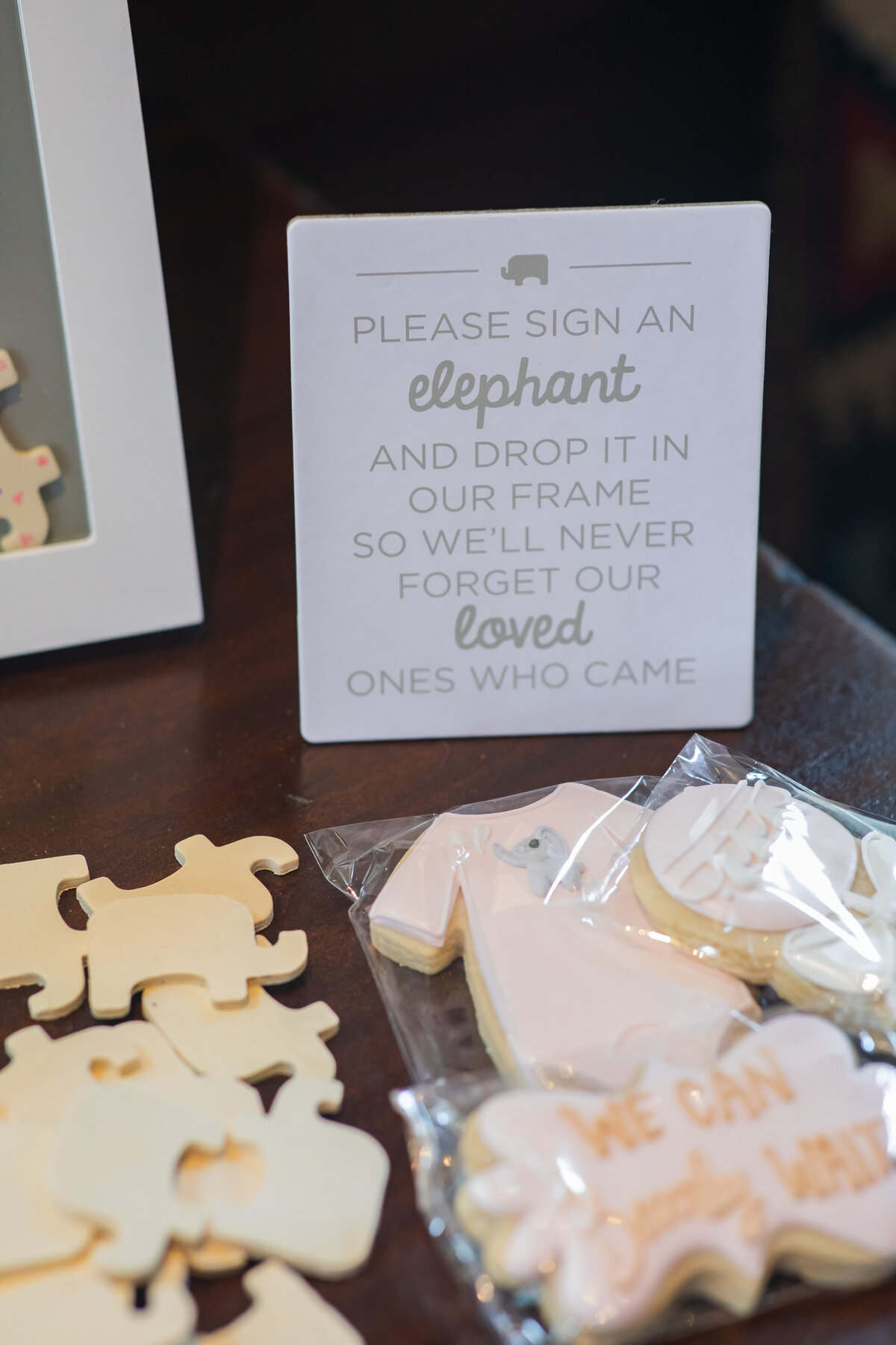 intimate-baby-shower-at-aoc-brentwood-14