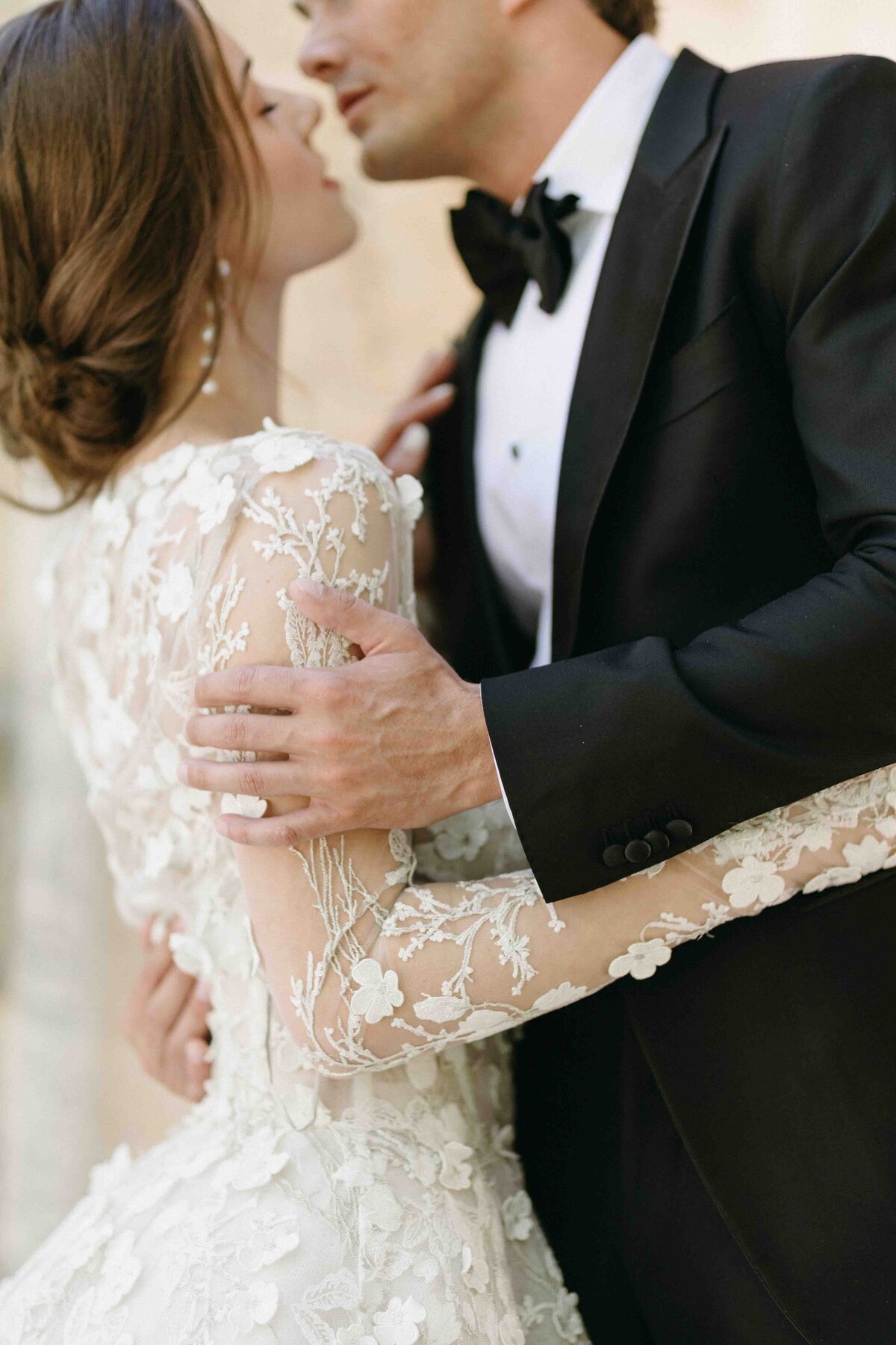 bride-and-groom-wedding-detail