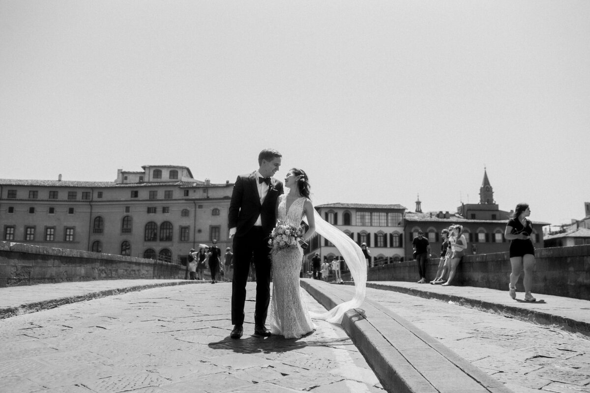 043-Hotel-Santa-Maria-Novella-Florence-Destination-Wedding-Italy-Cinematic-Editorial-Luxury-Fine-Art-Lisa-Vigliotta-Photography
