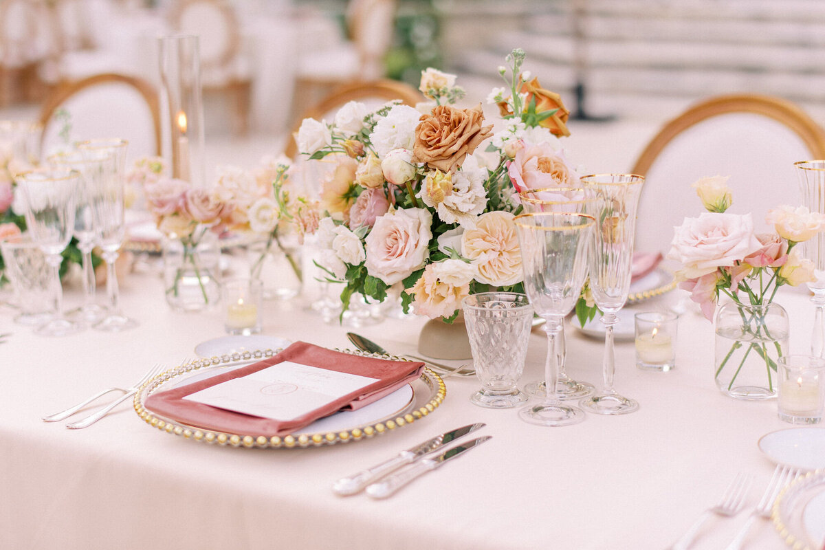 Maïlys Fortune Photography Husband Wife Wedding Weddings Photography France Switzerland Italy Timeless Dreamy Imagery Bilingual French English Destination Weddings Destination Wedding Provence French Riviera Paris Lake Como Tuscany97