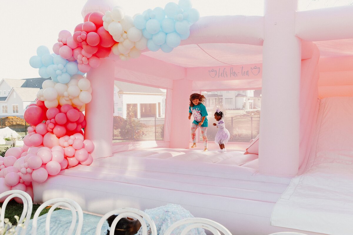 modern-little-events-balloons-nashville
