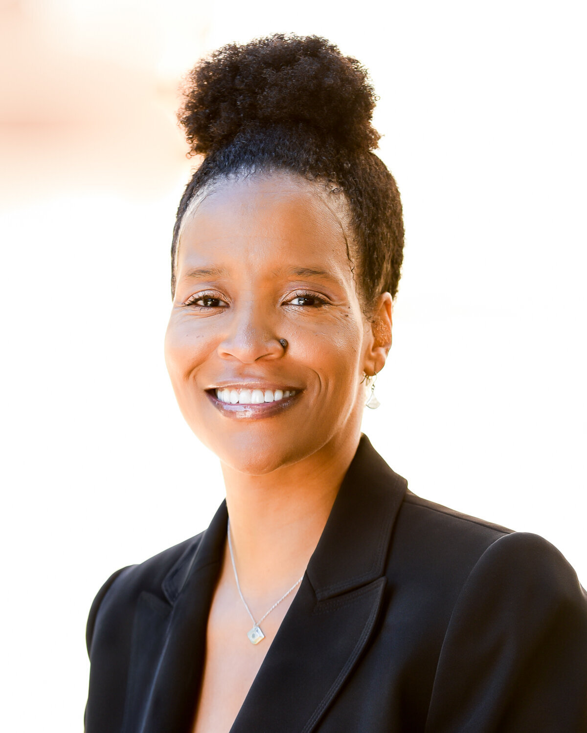 Catrina Barr Headshots-3165-2
