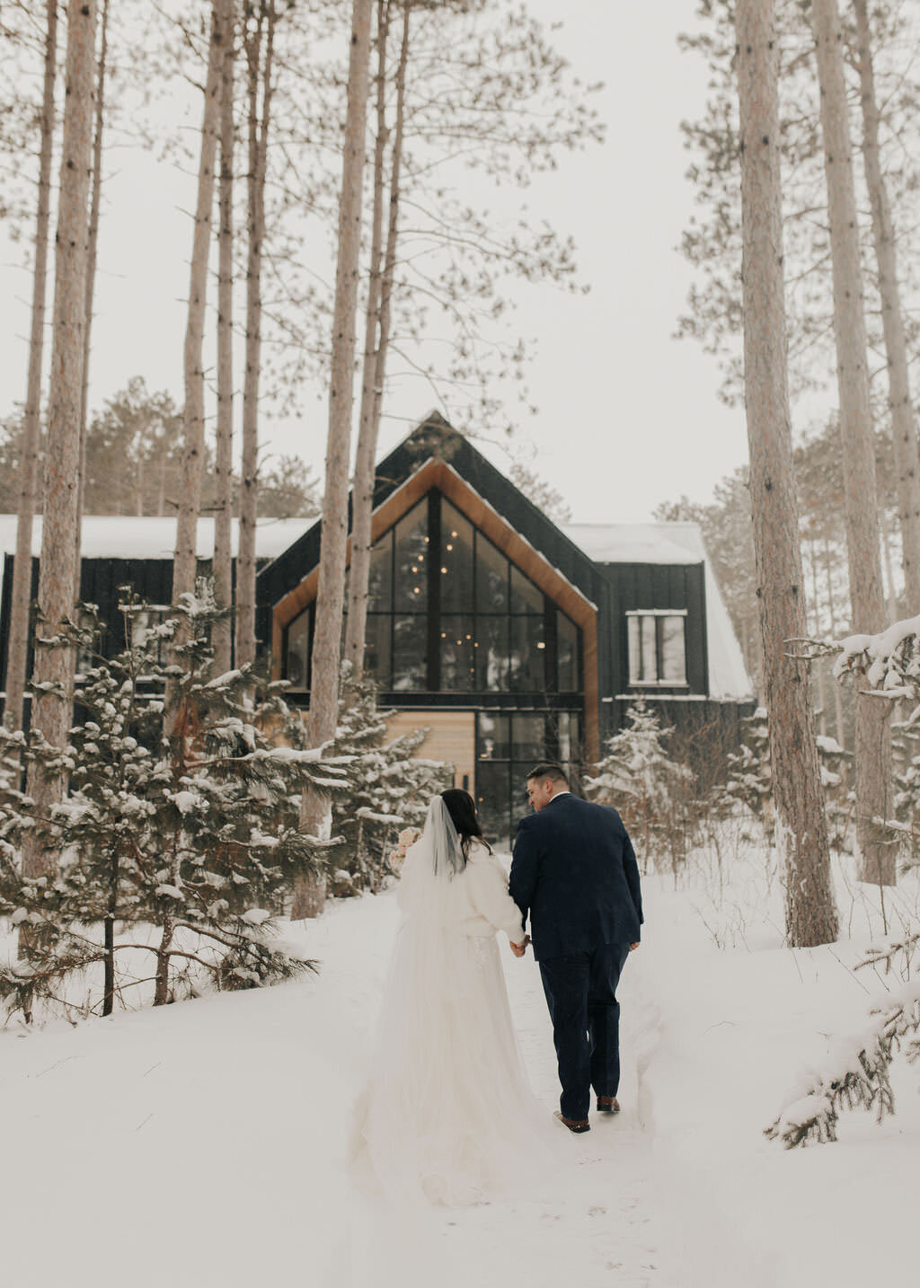 Pinewood Events - Minnesota Modern Nature Inspired Venue - Winter @simpleescapephoto - 5