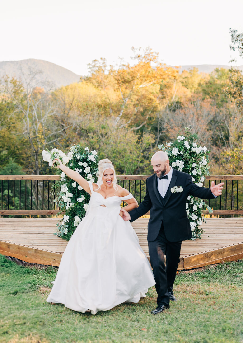JordanDevinPhotoWhisperingWindsTennesseeWedding-237