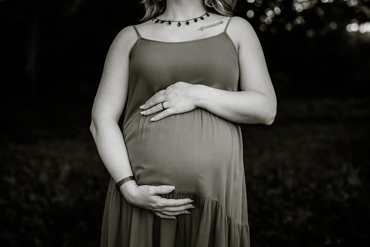 Maternity Newborn Photography Session in LeRoy, Bloomington/Normal, Illinois