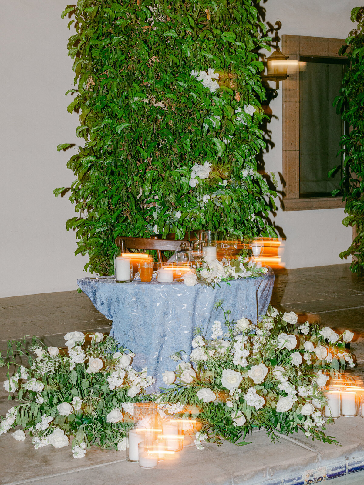 sweetheart-table-bougainvilla-wedding-tara-tyler.jpg