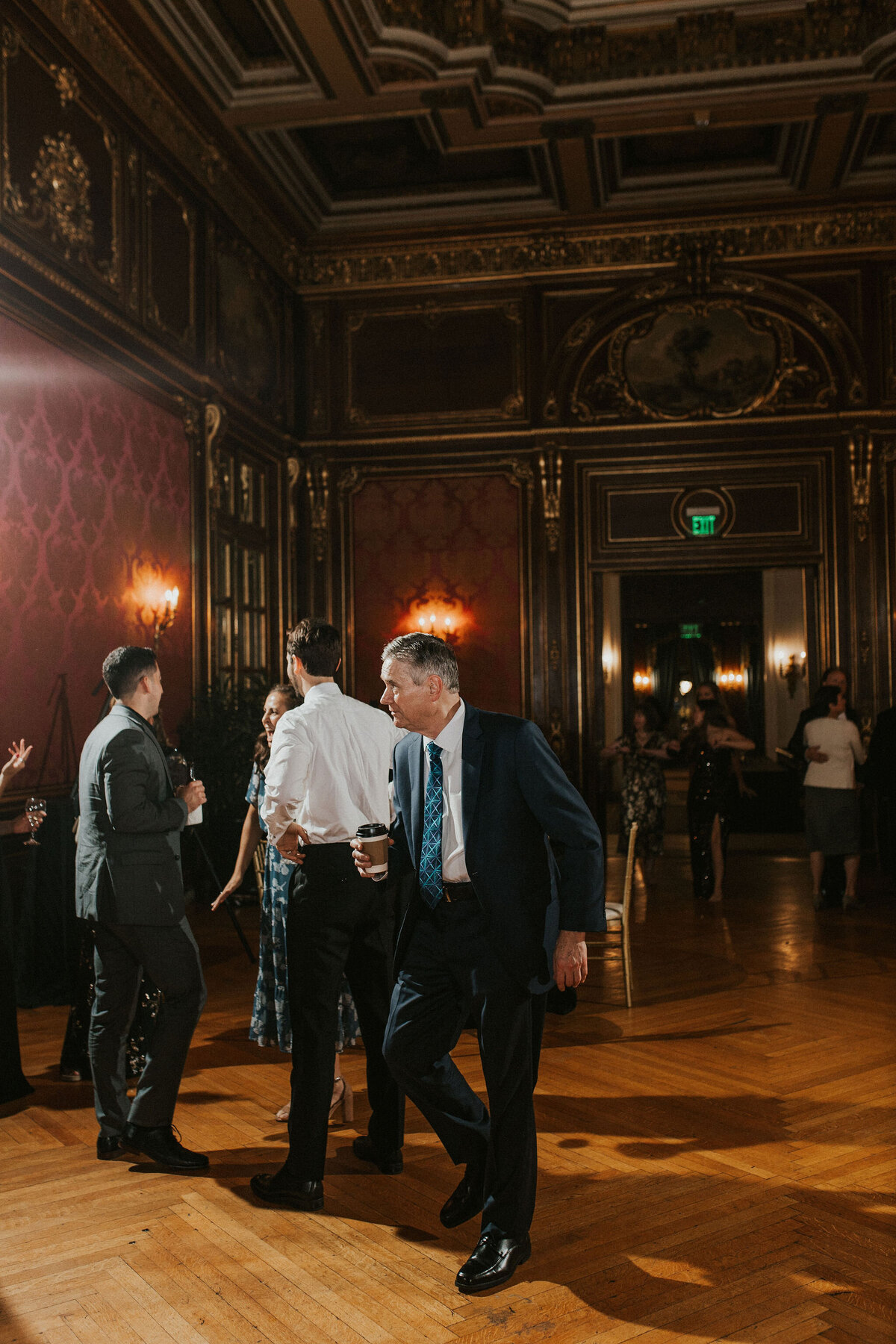 WELLING-FLORES.Wedding.EngineersClub-rcptn-148