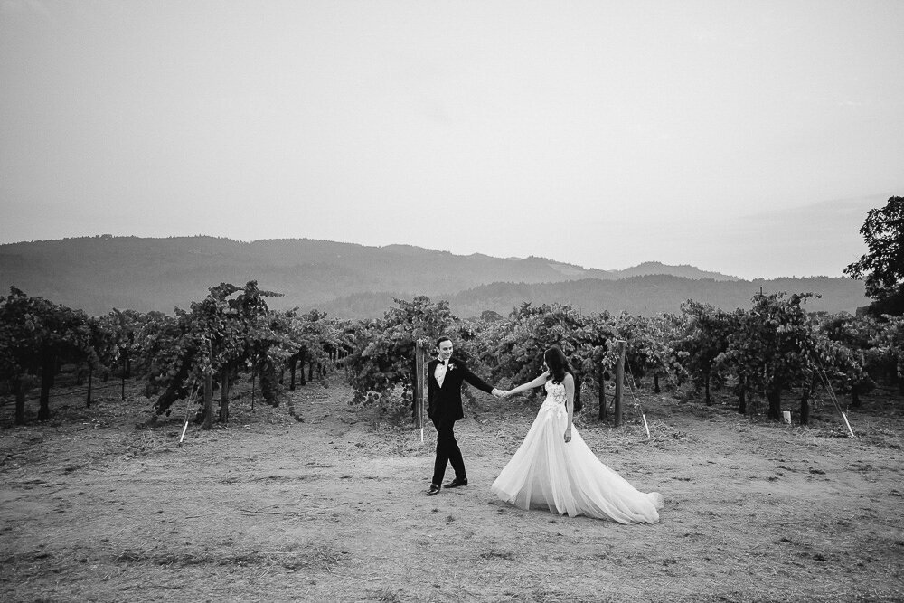 napa-wedding-photographers-dejaureguis-erin-courtney-solage-calistoga-wedding-0008