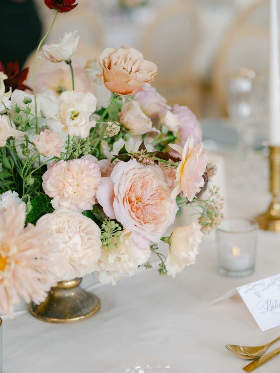 Fairytale Castle Wedding Chateau de Vaux-le-Vicomte France by @alejandrapoupelevents 34