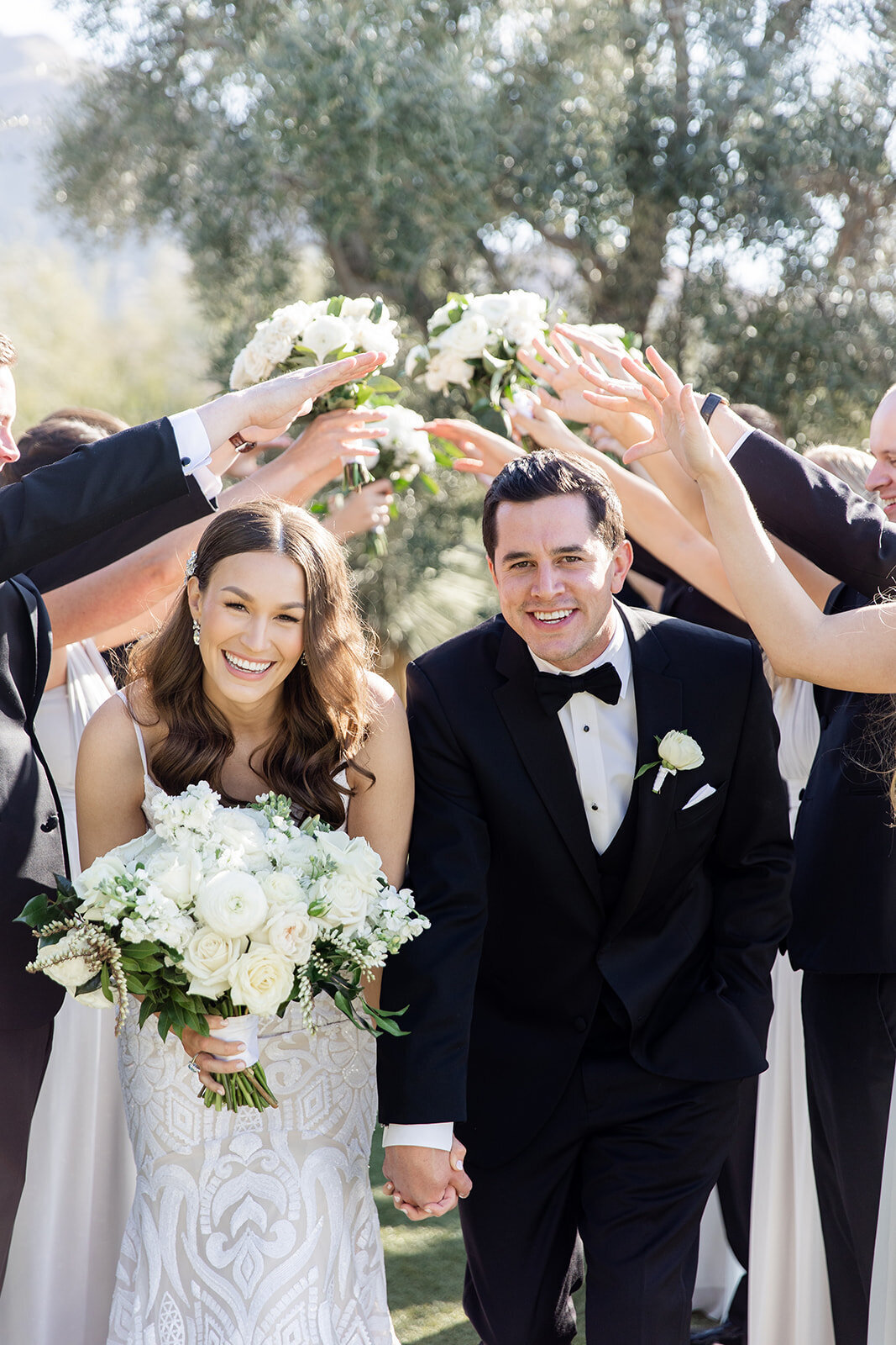 Karlie Colleen Photography - Hannah & Matt - El Chorro Wedding_ Paradise Valley Arizona - Revel Wedding Company-138