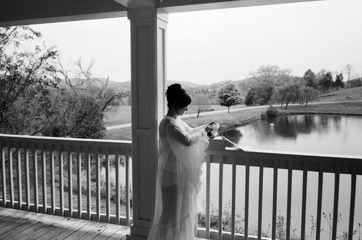 mint-springs-farm-winter-wedding-film-03