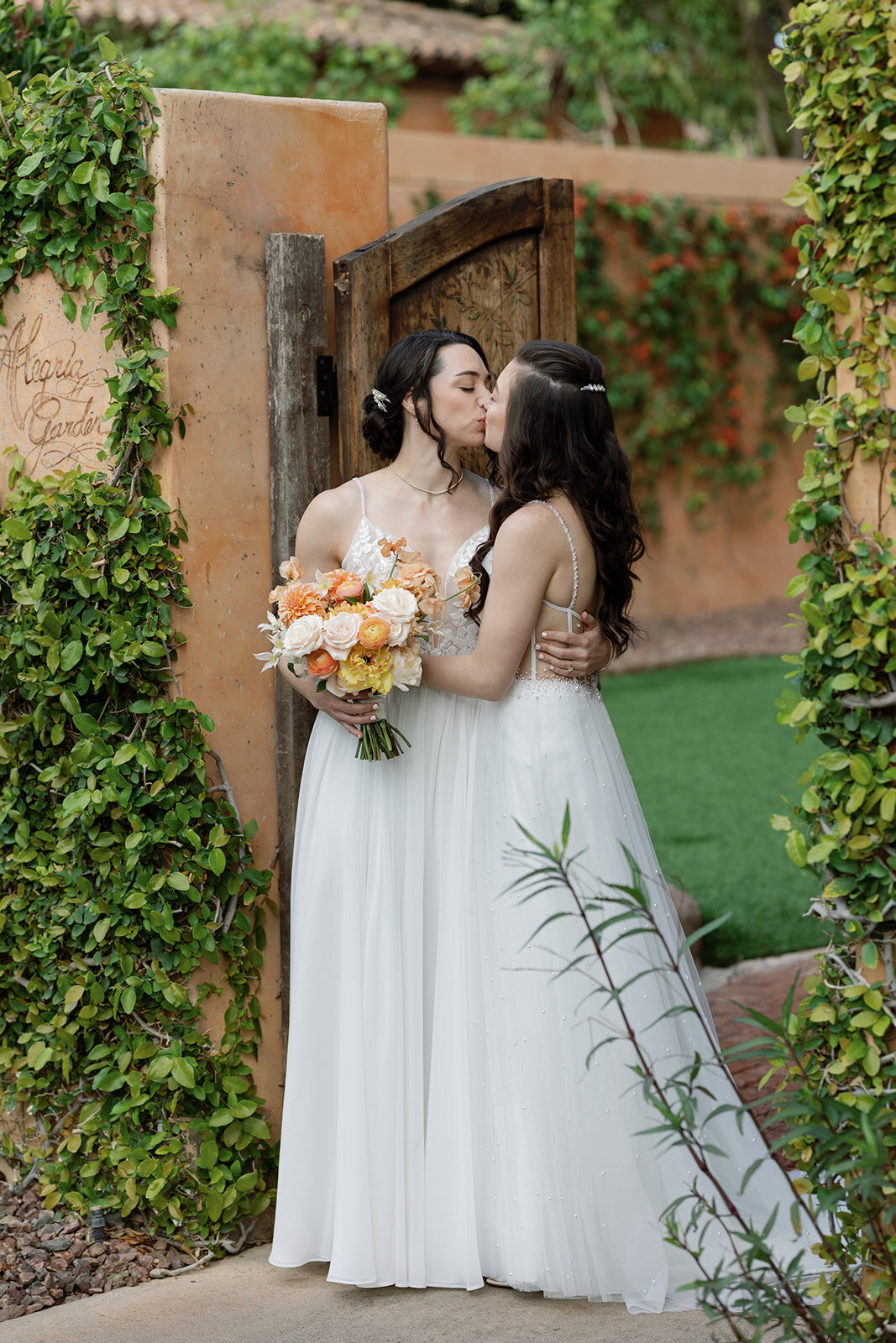 sneak peeks erika and katie-24