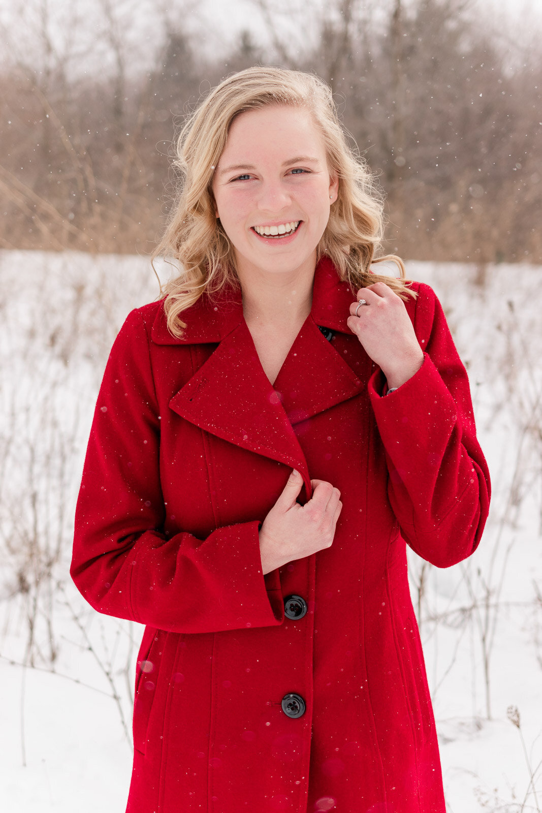 Milwaukee based photographer, Milwaukee wedding photographer, wisconsin photographer, Meredith Mutza Photography, headshot photography, Milwaukee portrait photographer, Milwaukee wisconsin Portraits, Portraits in Milwaukee Wisconsin, Portrait photographer, Headshot Photographer,  Winter portraits