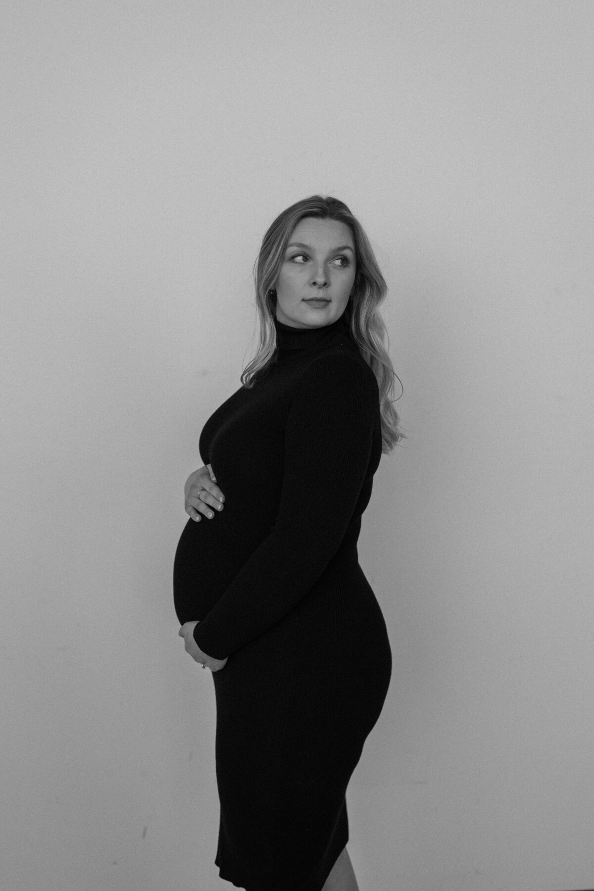 film-inspired-studio-maternity-photography-1