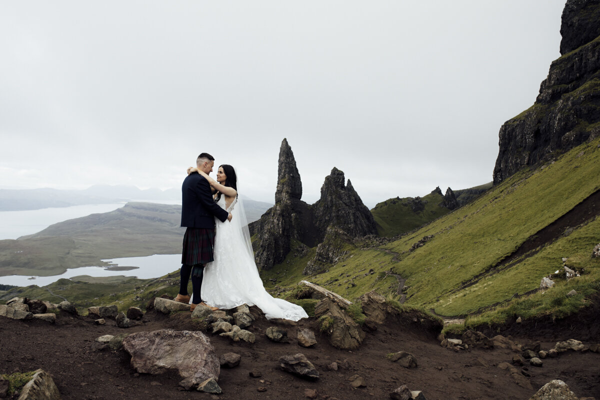 Liminal-Wonderland-Scottish-Skye-Wedding-Photographer019