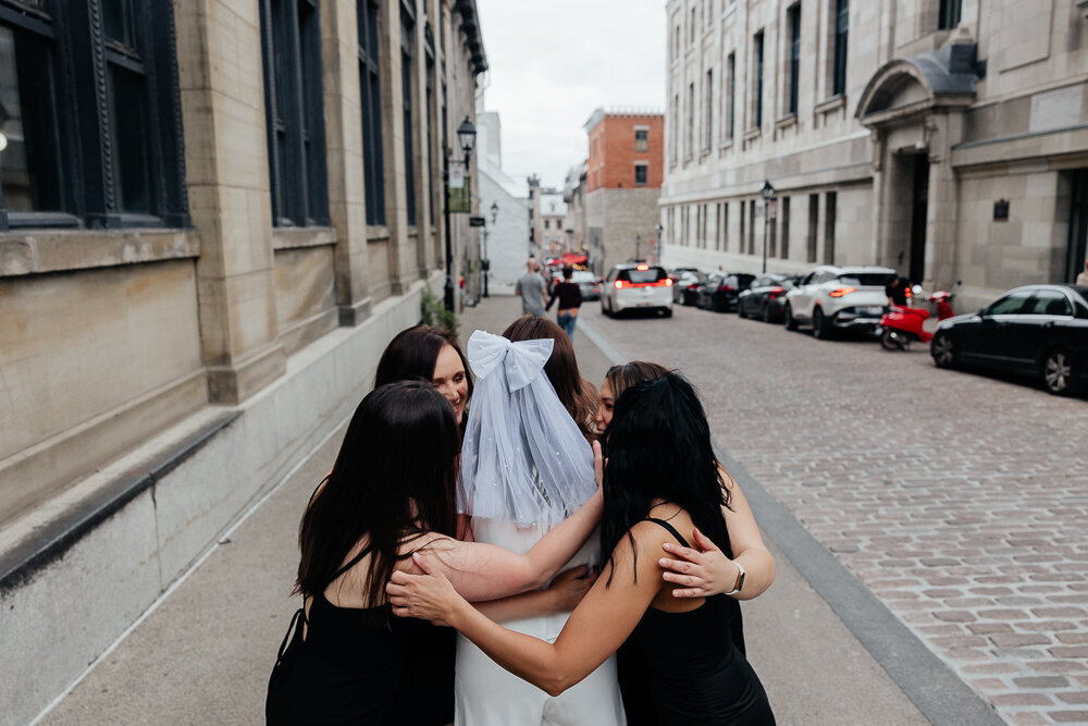 Montreal-Bachelorette-Party-Emma-Persi-Photography-17