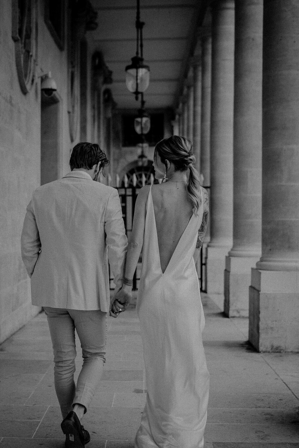 Hochwertig-heiraten-in-Paris-in-hochzeitskleid-Alarobe-von-LeafandLace-Bridal-fotografiert-durch-Japeg-Photo-und-Film-21