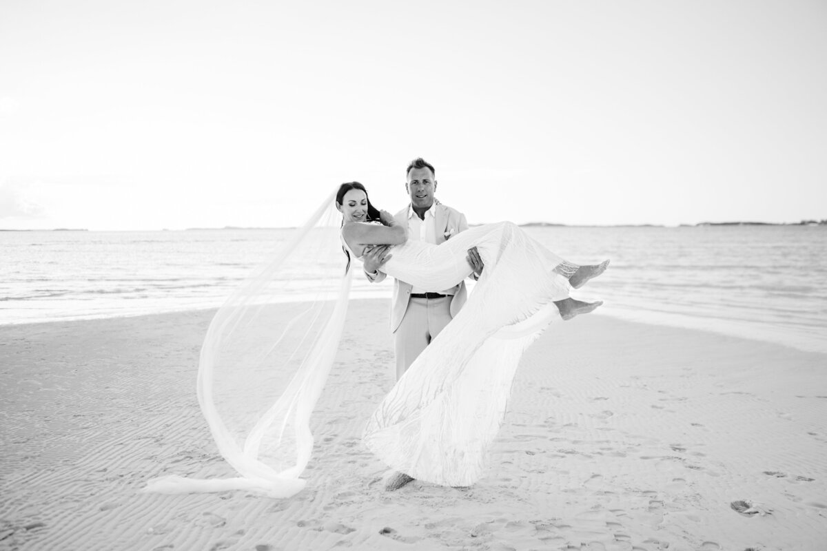 Jess & Chris Everett Exuma Wedding_0546