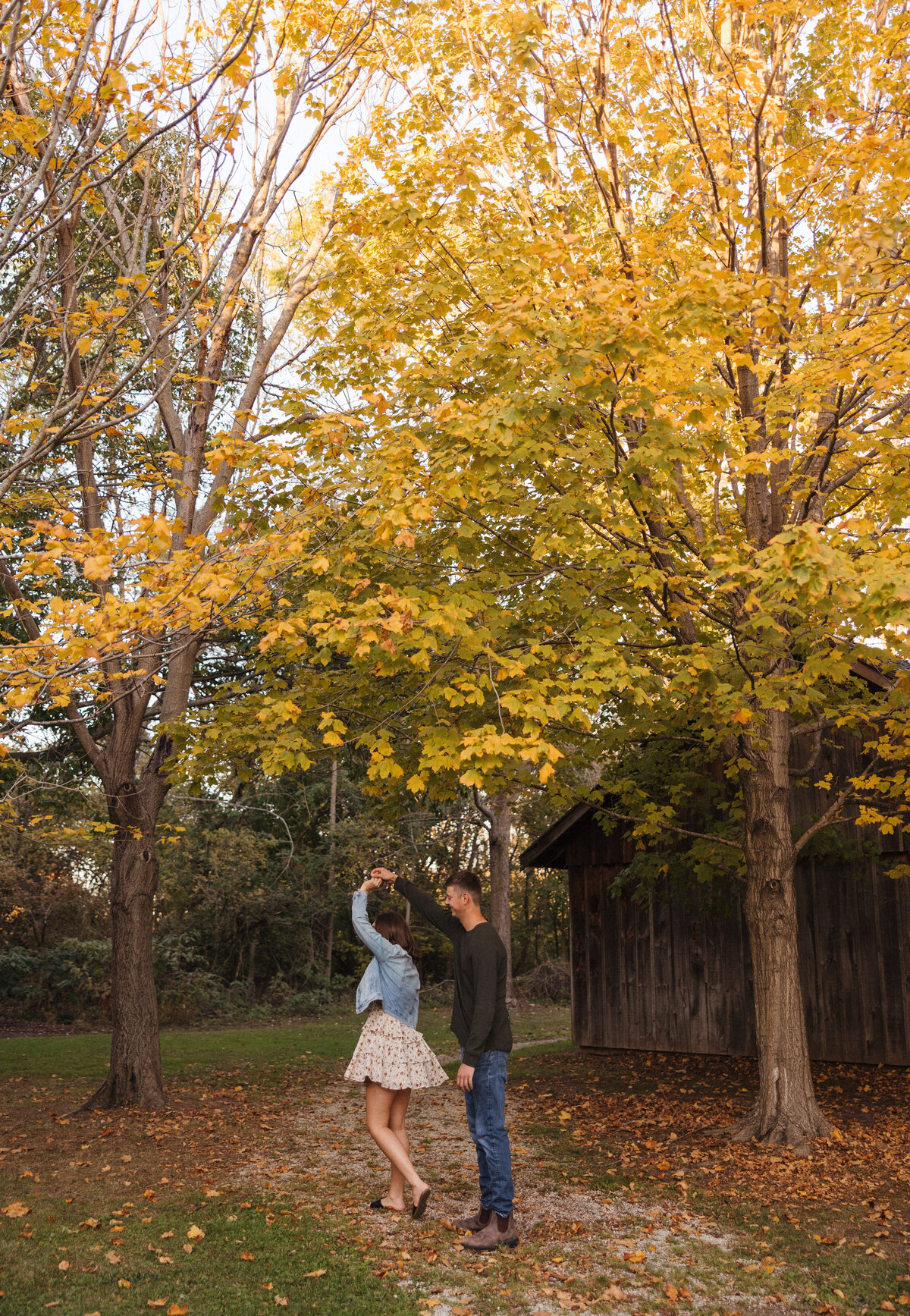 Kingsville_Windsor_Fall_Autumn_Engagement_Photos011