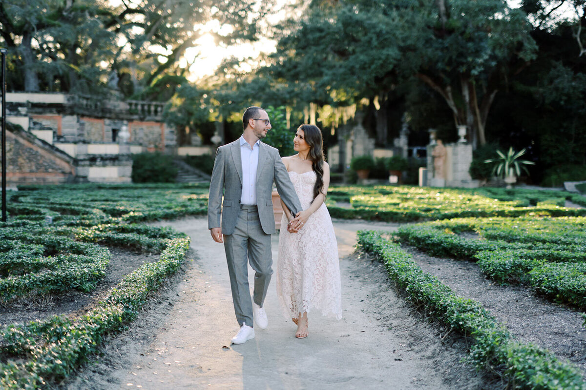 A Stylish and Chic Engagement Session at Vizcaya Museum in Miami Florida 31